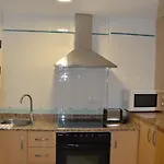 Apts Ara With Pool شقة