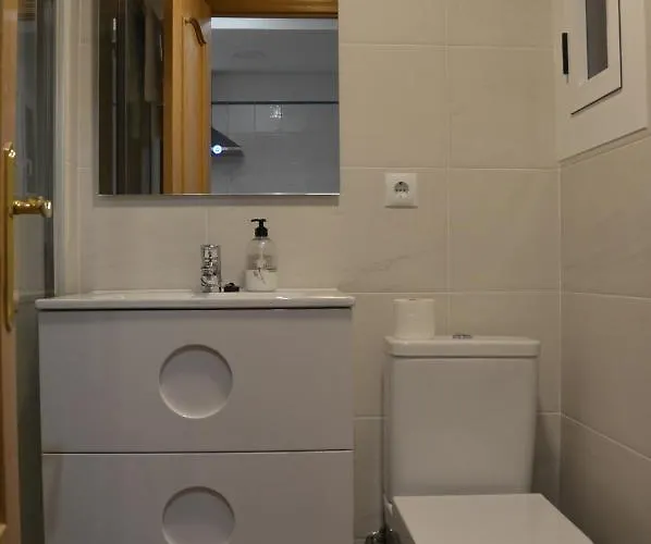 Apts Ara With Pool 아파트 베니돔