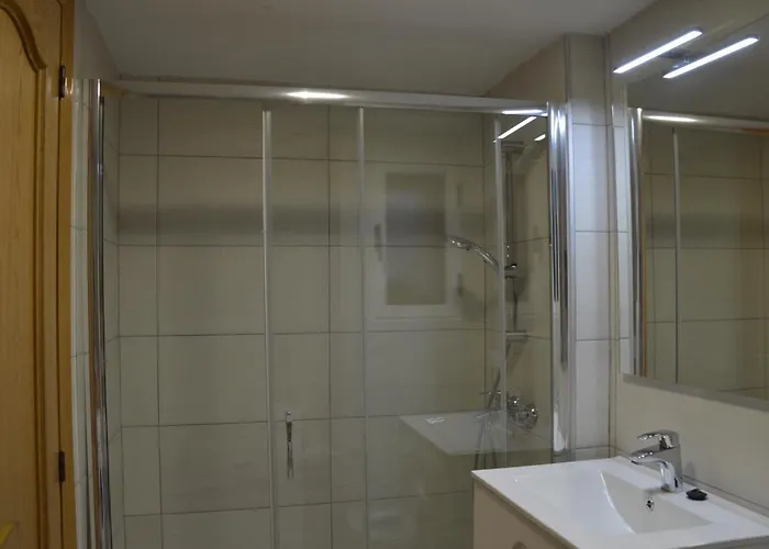 Apts Ara With Pool 베니돔